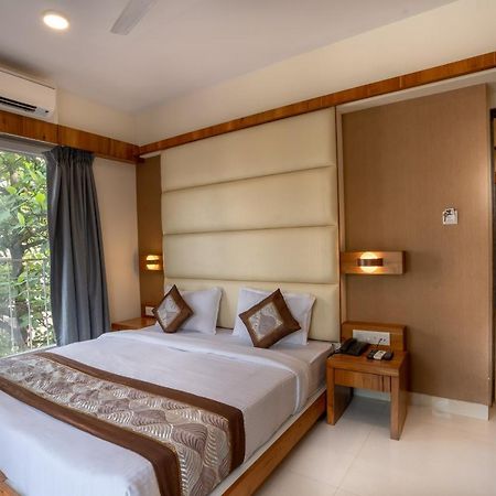 Home2 Suites And Service Apartments, Mumbai Airport エクステリア 写真