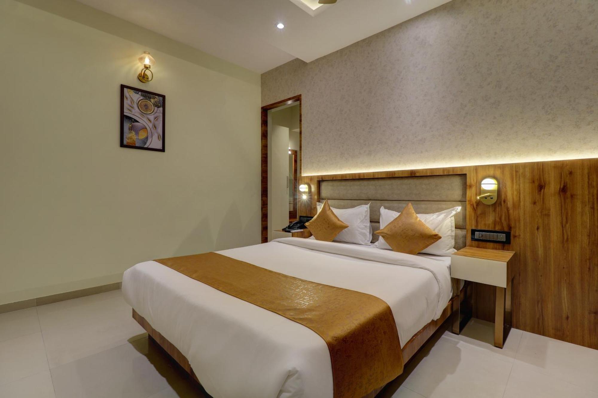 Home2 Suites And Service Apartments, Mumbai Airport エクステリア 写真
